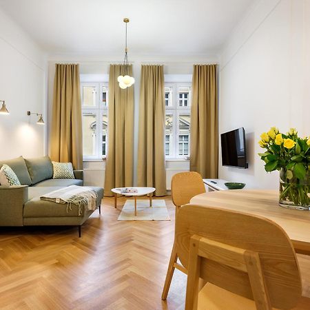 קרקוב Tyzenhauz Suites Topolowa מראה חיצוני תמונה